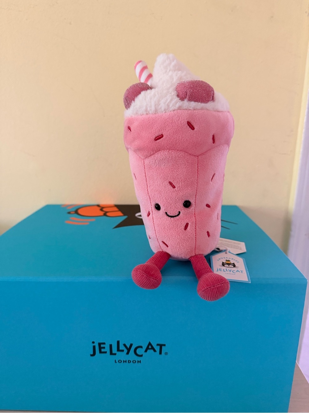 Jellycat FAO nyc jellycat diner exclusive bubbeca milkshake